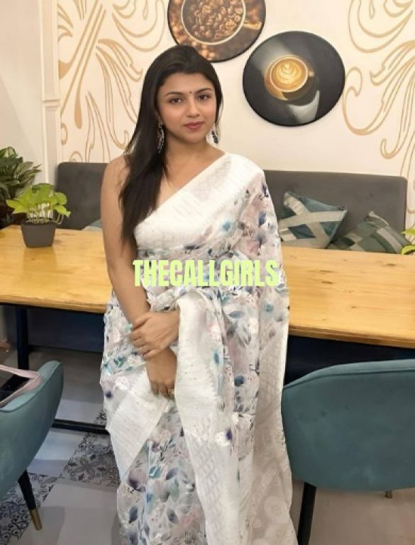 Stylish Hyderabad hot girls, Chic Services for Modern Evenings 